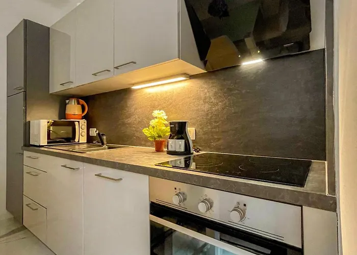 Apartment Luxury 2 *