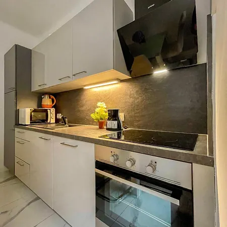 Apartamento Luxury 2 *